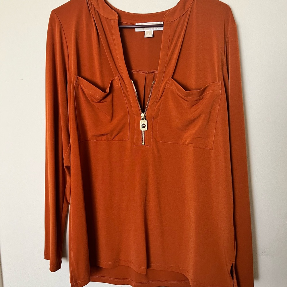 Burgundy orange 🍊 - Picture 1 of 4